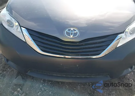 2011 Toyota Sienna Le V6 from USA, damaged, VIN 5TDKK3DC7BS013935